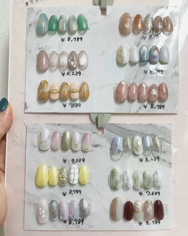 プラスネイル自由が丘店のオリジナルデザインになります🫶🏻🙂‍↕️
梅雨にもピッタリな紫陽花カラーや水滴ネイルも大人気です☔️

ご予約はプロフィール欄のURL又はお電話にてお待ちしております！

@plusnail_jiyugaoka

#自由が丘ネイルサロン #自由が丘ネイル#自由が丘カフェ#東京ネイルサロン#神奈川ネイルサロン#上品ネイル#ネイルデザイン#大人ネイル#ネイル#トレンドネイル#オフィスネイル#ワンカラーネイル#グラデーションネイル#春ネイル#夏ネイル#フットネイル#ニュアンスネイル#マグネットネイル#ミラーネイル