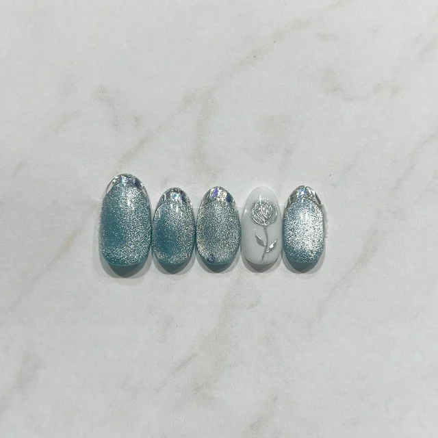 .
----------------------------
[design]自由が丘オリジナル
----------------------------

💌ご予約はプロフィール欄のURL又はお電話にてお待ちしております！！

@plusnail_jiyugaoka

#自由が丘ネイルサロン#自由が丘ネイル#自由が丘力フェ#東京ネイルサロン#神奈川ネイルサロン#上品ネイル#ネイルデザイン#大人ネイル#ネイル#トレンドネイル#オフィスネイル#ワンカラーネイル#グラデーションネイル#秋ネイル#夏ネイル#フットネイル#ニュアンスネイル#マグネットネイル#ミラーネイル#バラネイル#花ネイル#ガラスフレンチ