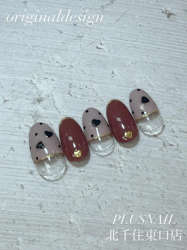 北千住オリジナルデザイン💐✨
price:￥8.239
 color:419.437.G

お色は全て変更可能です✨

お電話・ネット、ご予約お待ちしております。

𓈒 𓏸 𓐍  𓂃 𓈒𓏸 𓂃◌𓈒𓐍 𓈒
ソフトジェル専門サロンプラスネイル北千住店
http://plusnail.jp/

住所：東京都足立区千住旭町3-11　リッチビル2Ｆ 

営業時間：月〜土 10：00～20：00
　　　　  日祝 10：00～19：00
年中無休（年末年始を除く）

TEL：03-6806-1388（完全予約制）

𓈒 𓏸 𓐍  𓂃 𓈒𓏸 𓂃◌𓈒𓐍 𓈒

#パラジェル #北千住ネイルサロン#ネイルデザイン #ジェルネイルデザイン定額ネイルサロン